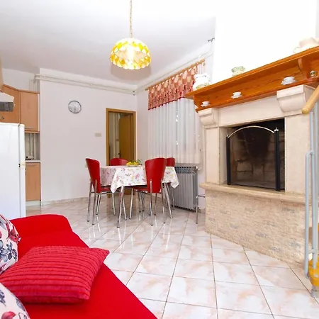 Apartment Fuer 3 Personen Ca 45 Qm In Medulin, Istrien Suedkueste Von Istrien
